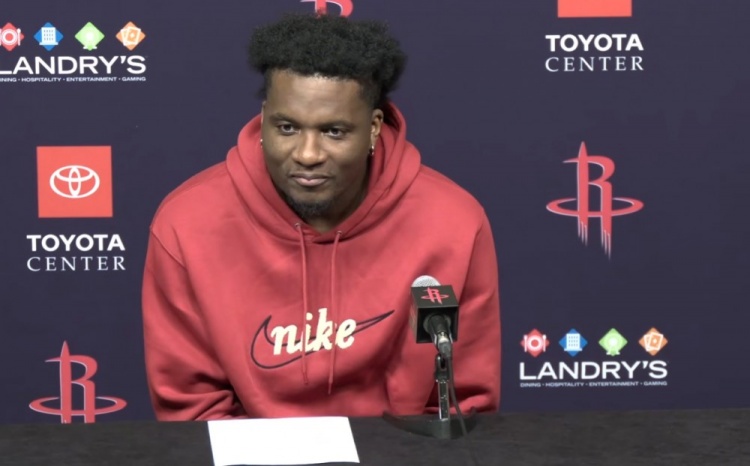 PP电子导航-卡佩拉：投三分是教练特意画的战术 绝对是我生涯最棒的时刻之一